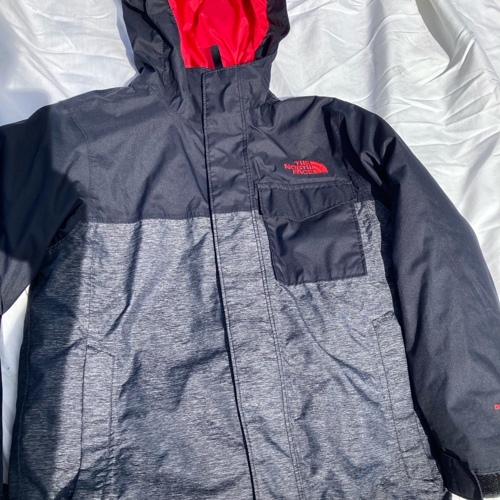 The North Face boy XS (6) winter jacket. 2 in 1 coat